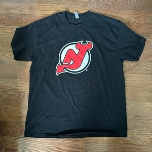 NJ devils T-shirt - XL